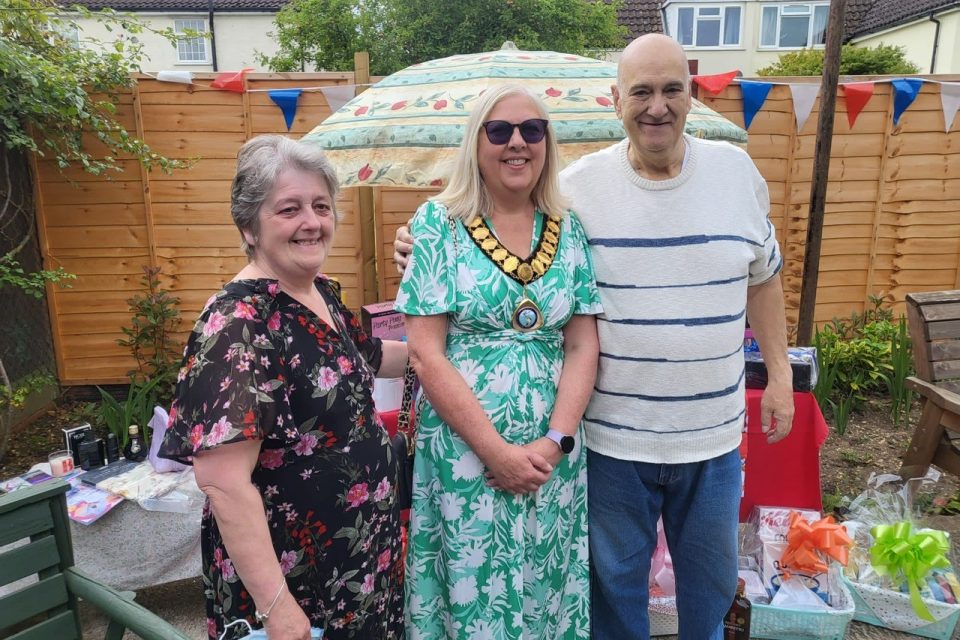 Pete and Lin Congerton with Mayor Cllr Suzanne Adamantos